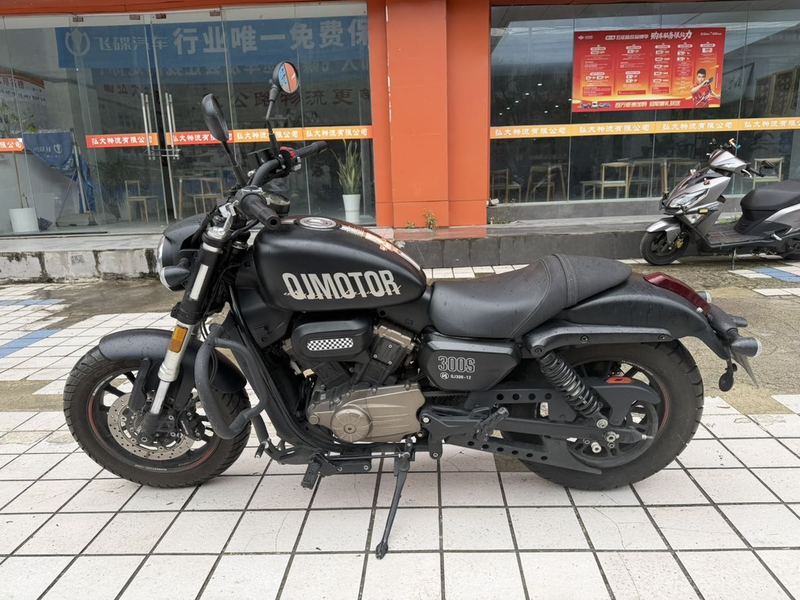 二手QJMOTOR闪300