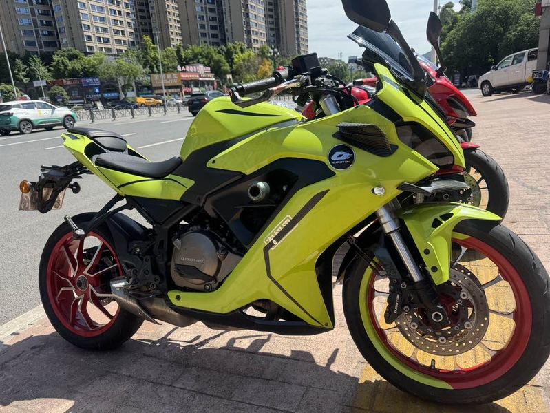 二手QJMOTOR赛400