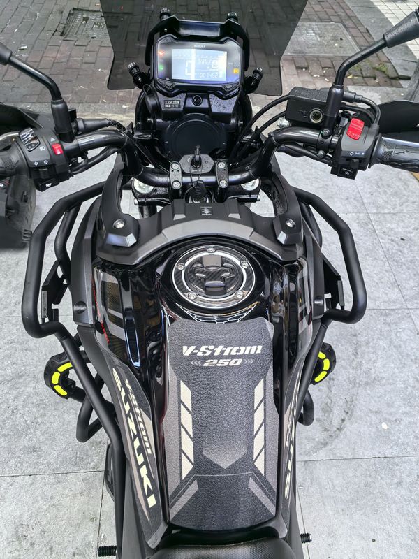 二手豪爵铃木DL250