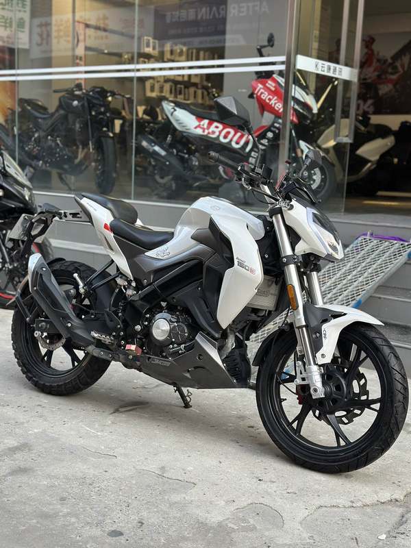 二手贝纳利小迅龙 BN150S
