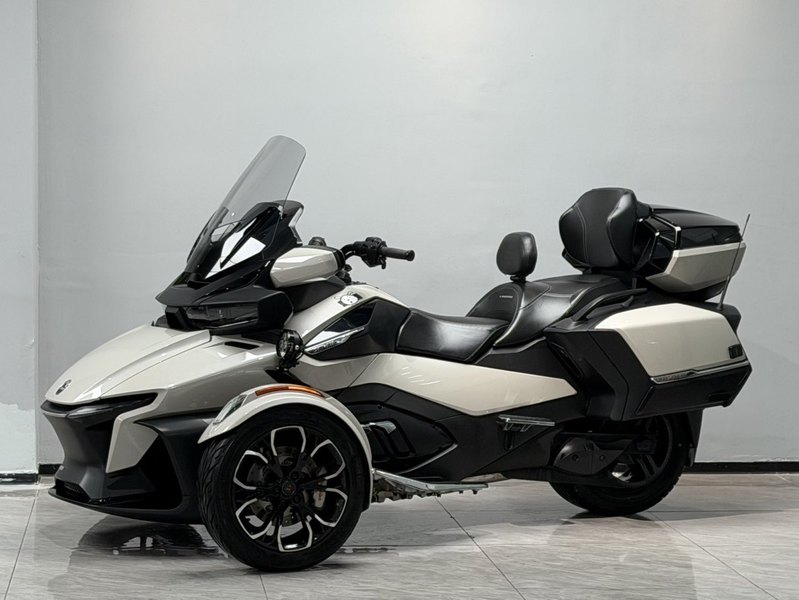 二手庞巴迪Spyder RT
