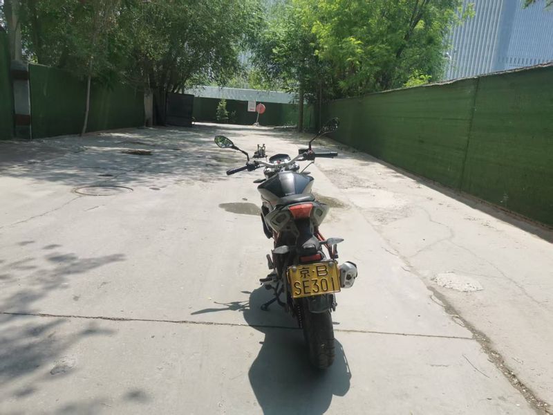 二手贝纳利红宝龙 TNT150i