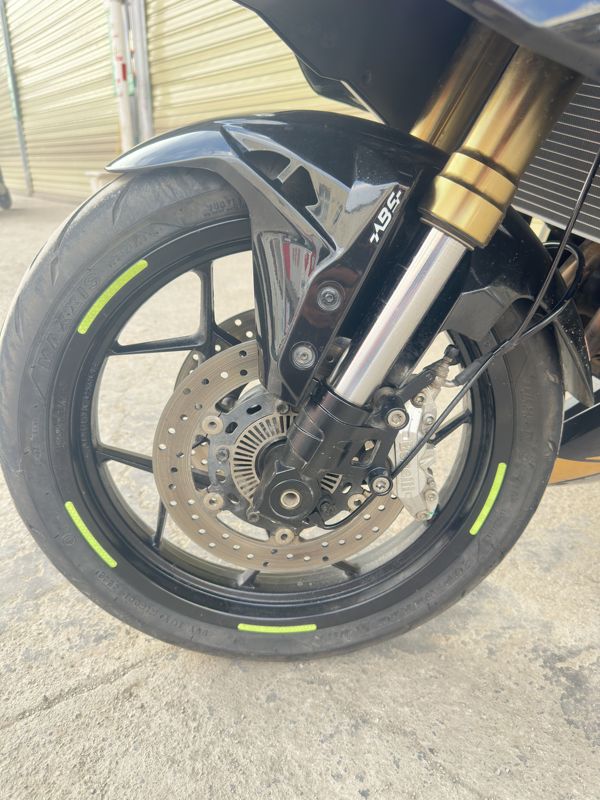 二手贝纳利龙卷风 Tornado 302R