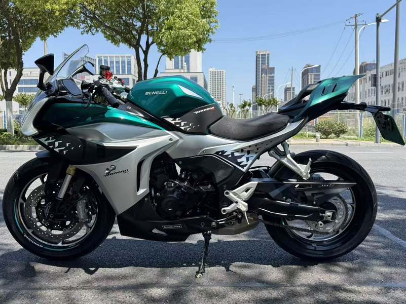 二手贝纳利龙卷风 Tornado 552R