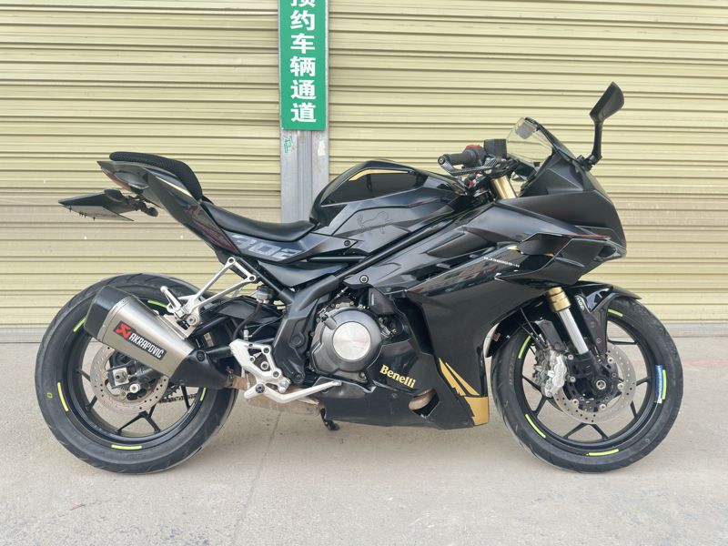 二手贝纳利龙卷风 Tornado 302R