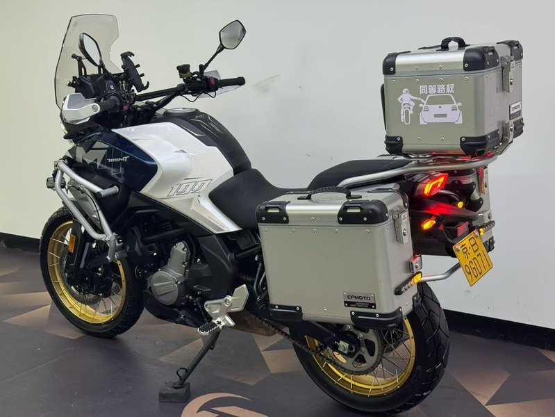 二手春风700MT