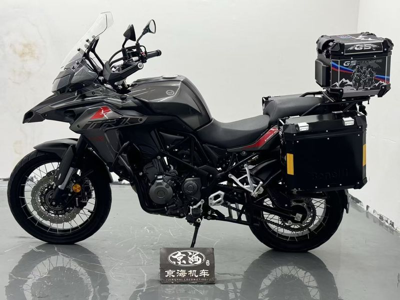 二手贝纳利金鹏 TRK502