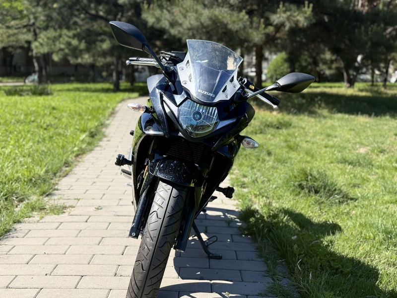 二手豪爵铃木GSX250R