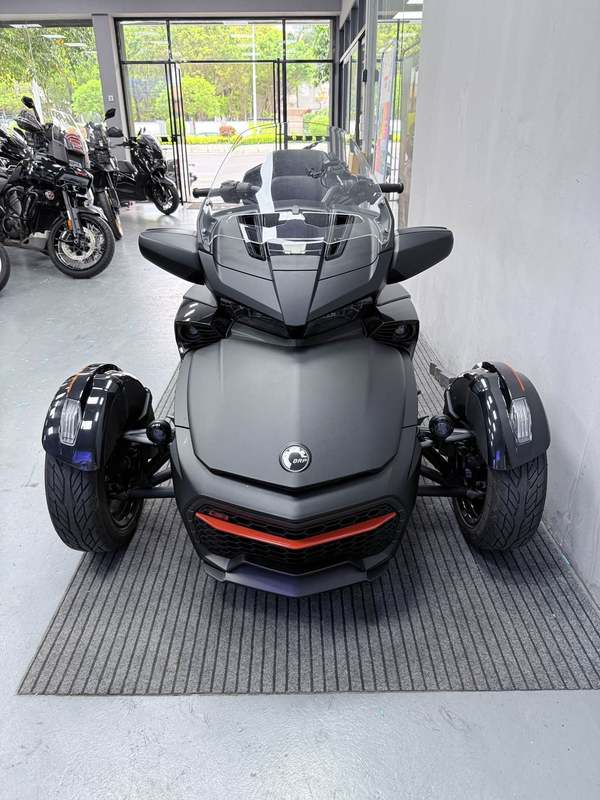 二手庞巴迪Spyder F3 