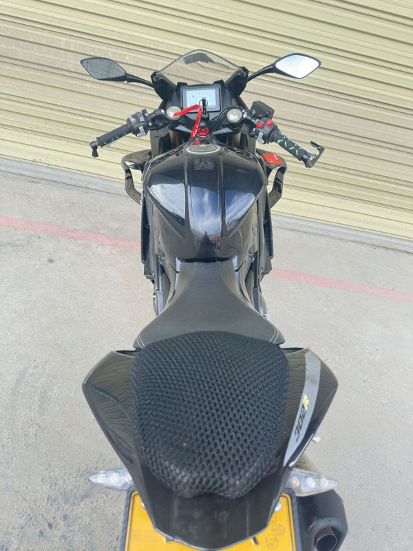 二手贝纳利龙卷风 Tornado 302R