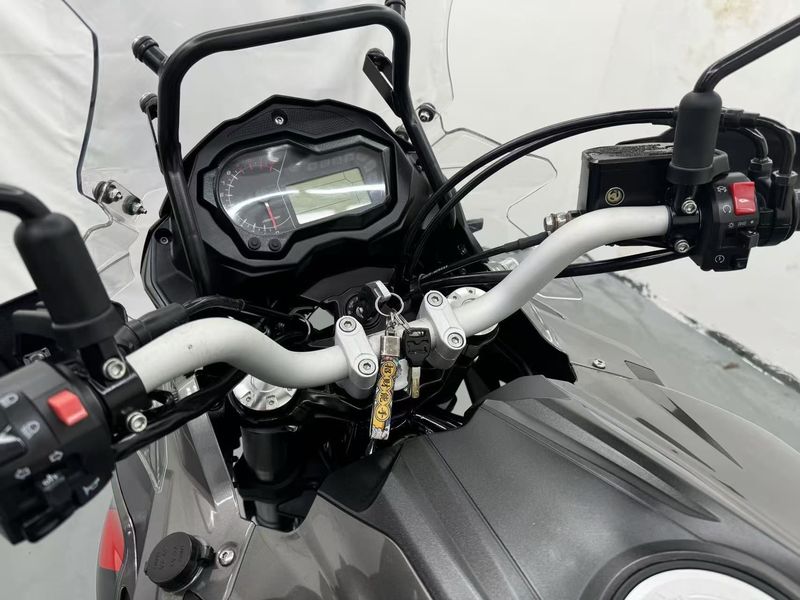 二手贝纳利金鹏 TRK502