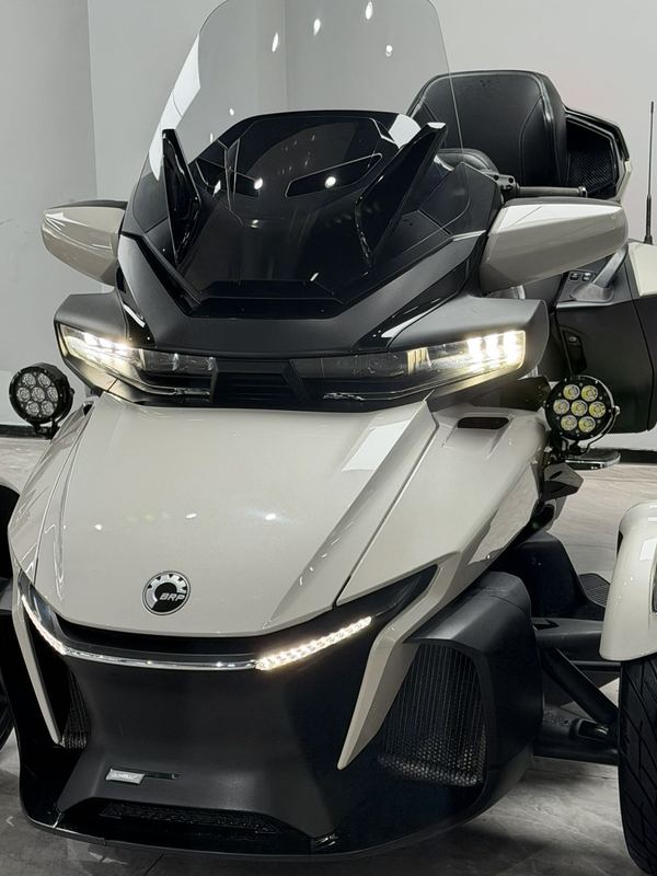 二手庞巴迪Spyder RT
