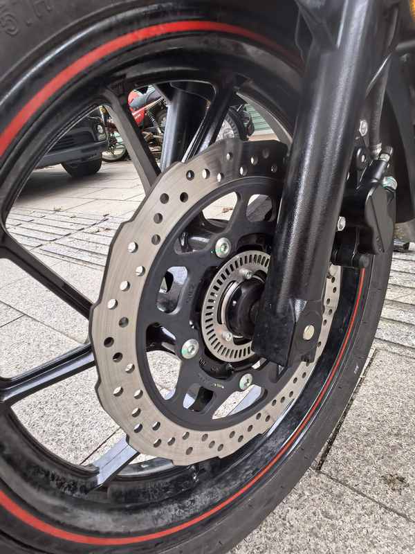 二手豪爵铃木DL250