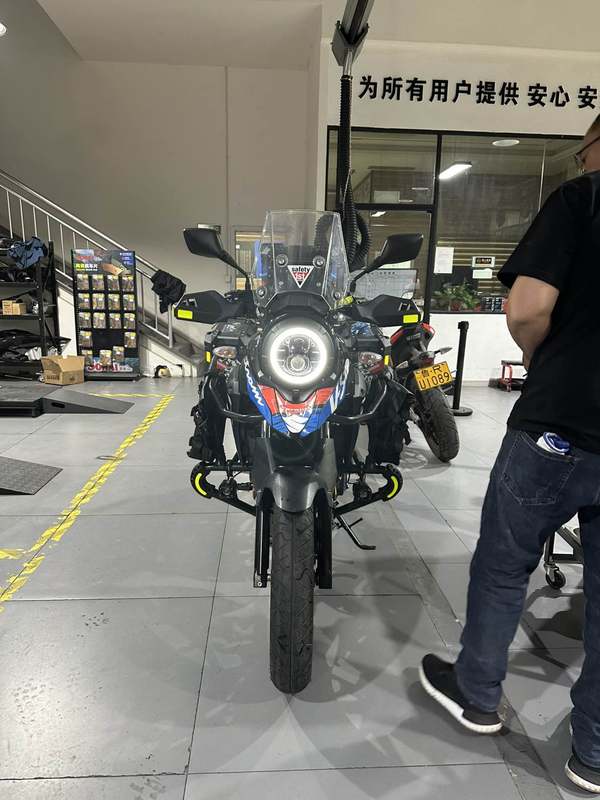 二手豪爵铃木DL250