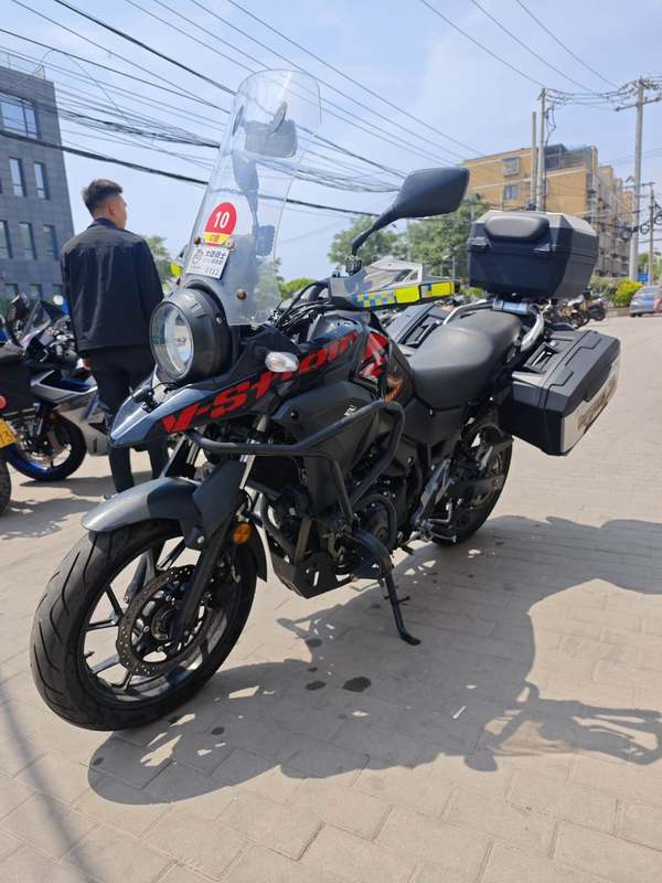 二手豪爵铃木DL250