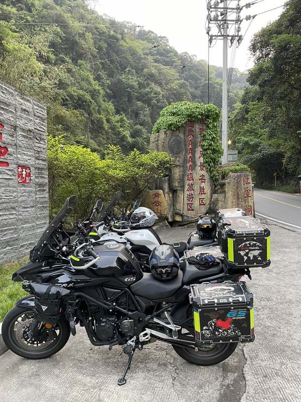二手贝纳利金鹏 TRK502