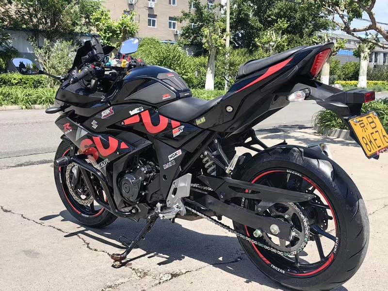 二手豪爵铃木GSX250R