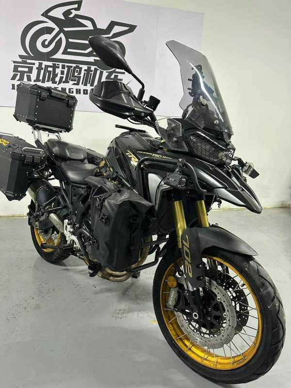 二手贝纳利TRK702