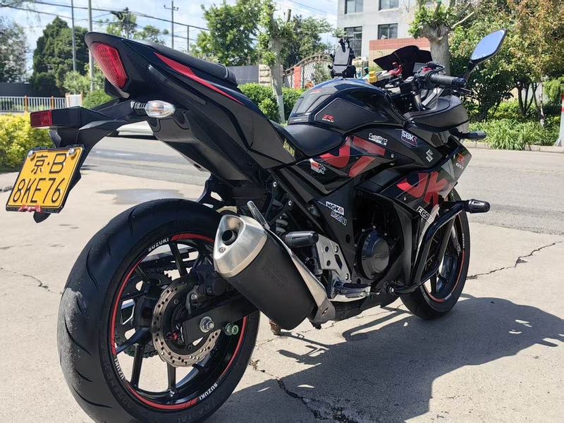 二手豪爵铃木GSX250R