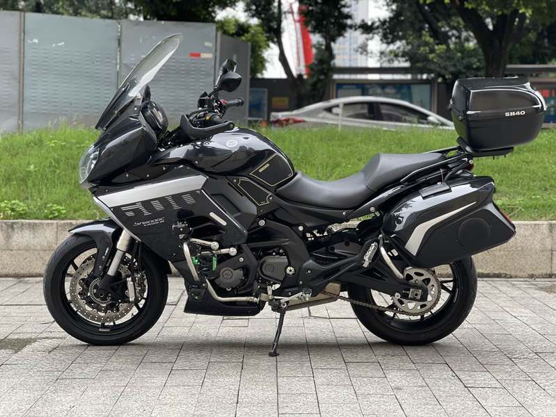 二手贝纳利600GC