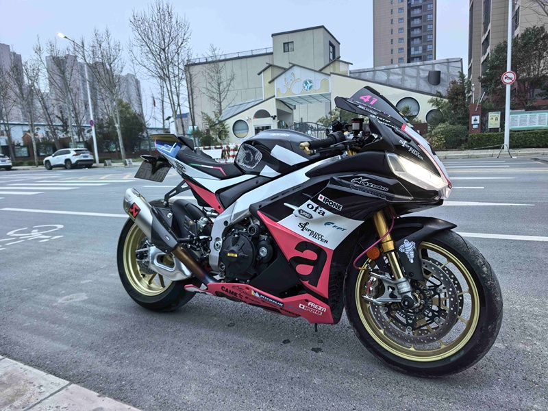 二手阿普利亚RSV4