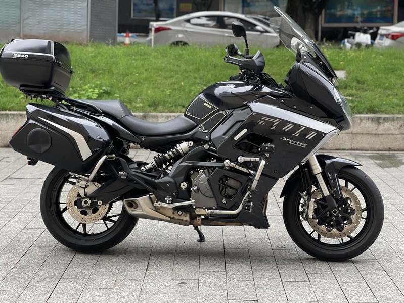 二手贝纳利600GC