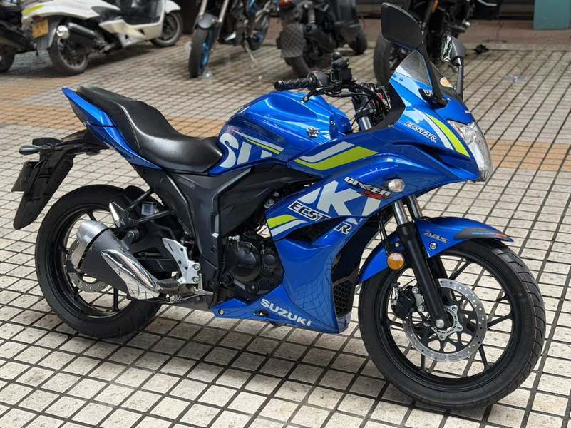 二手济南铃木极客飒 Gixxer 155