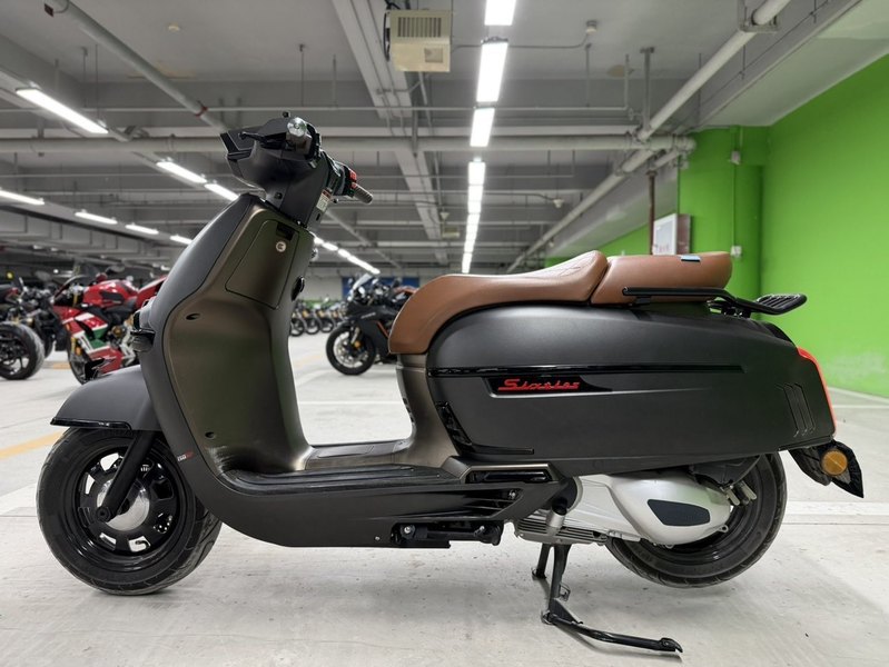 二手维多利亚Sixties 250Si
