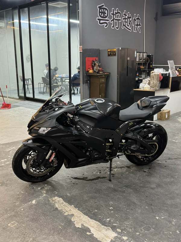 二手川崎Ninja ZX-10R(海外)