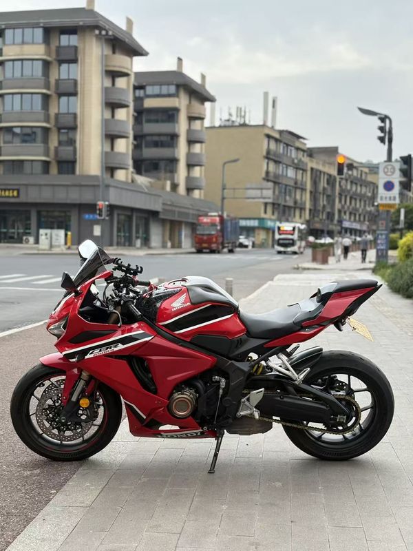二手本田CBR650R