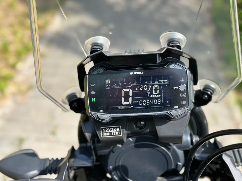 二手豪爵铃木DL250
