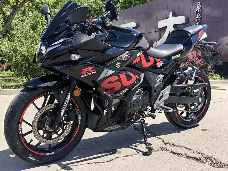 二手豪爵铃木GSX250R