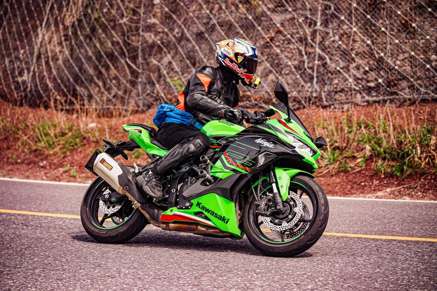 二手川崎ZX-4R