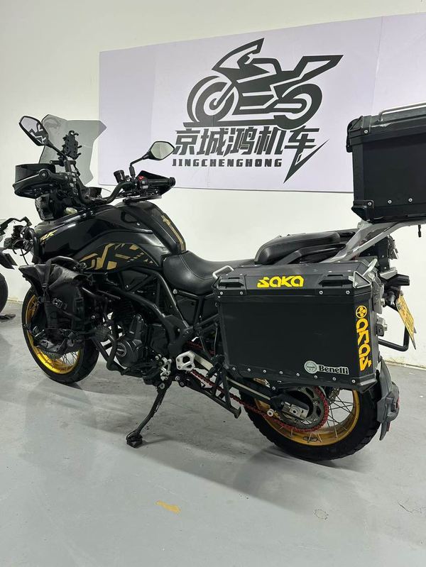 二手贝纳利TRK702