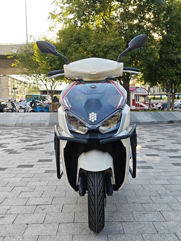 二手QJMOTOR鸿150RS