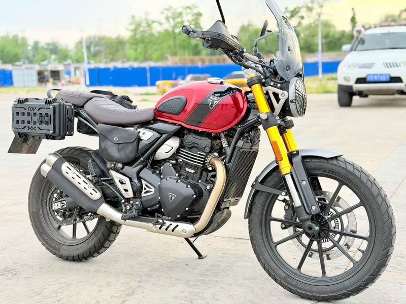 二手凯旋Scrambler 400 X