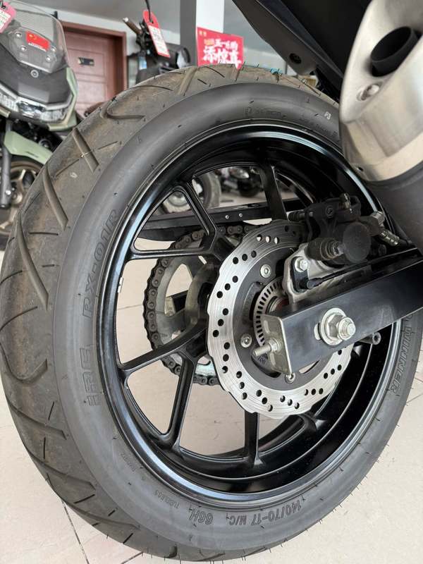 二手豪爵铃木GSX250R