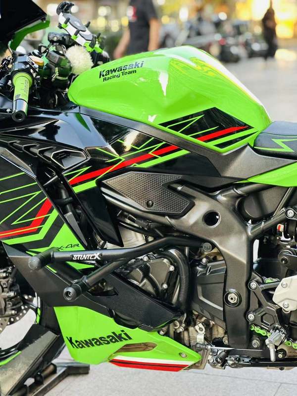 二手川崎ZX-4R