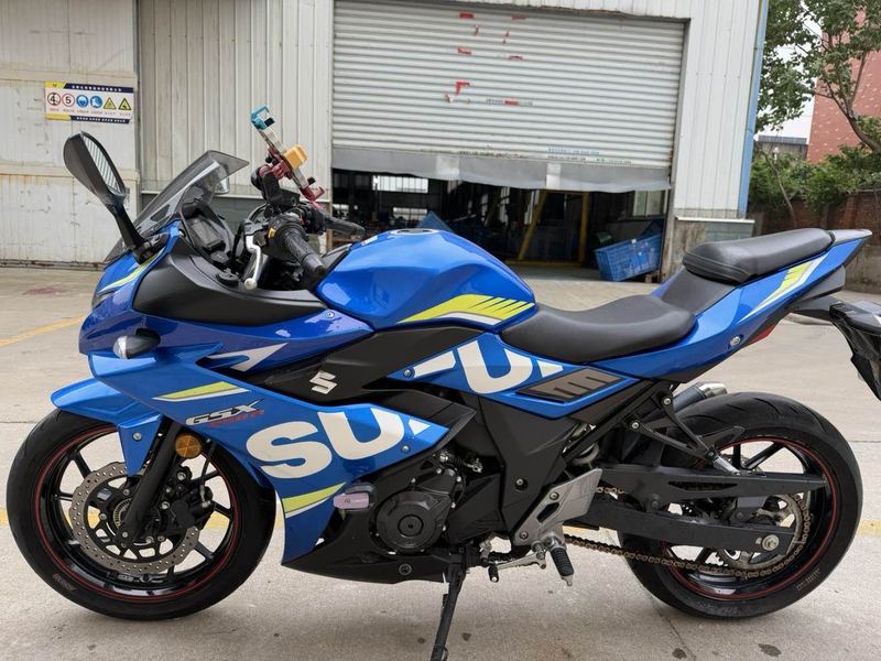 二手豪爵铃木GSX250R