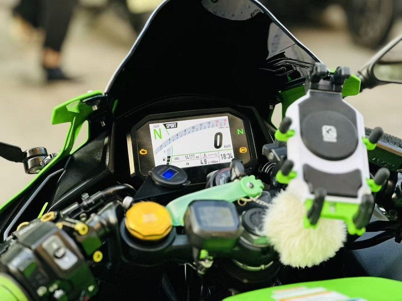 二手川崎ZX-4R