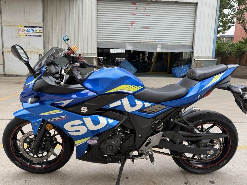 二手豪爵铃木GSX250R