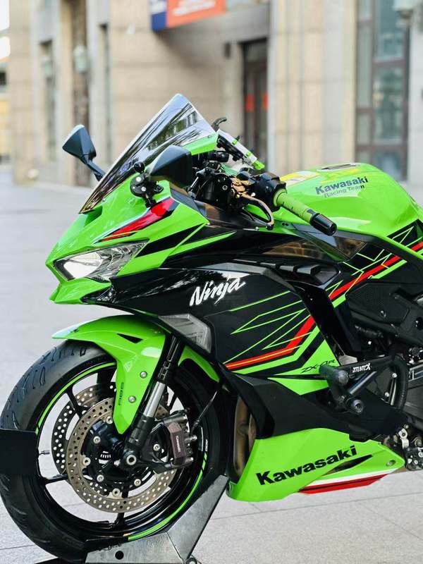 二手川崎ZX-4R