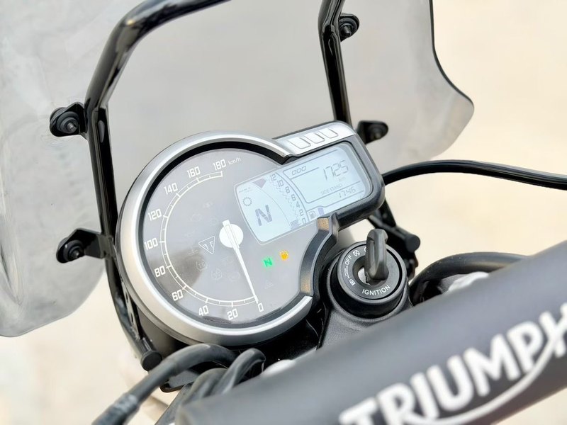 二手凯旋Scrambler 400 X