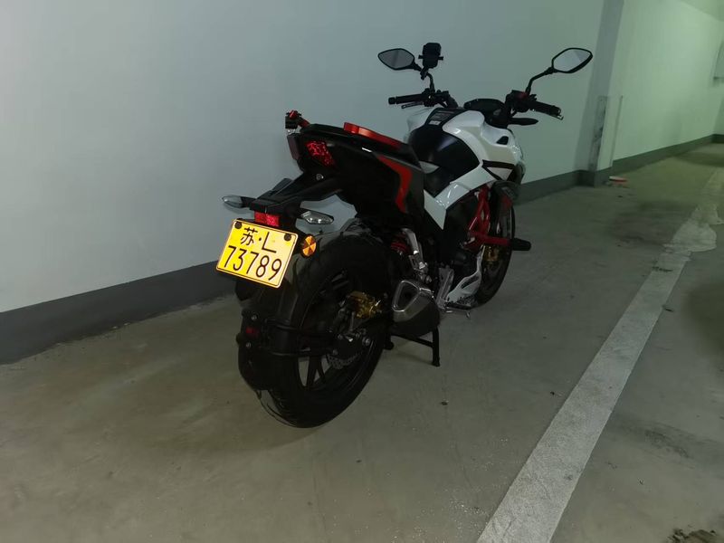 二手五羊本田CB190R 暴锋眼
