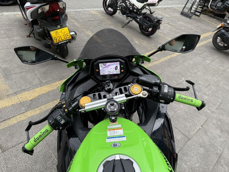 二手川崎ZX-4R