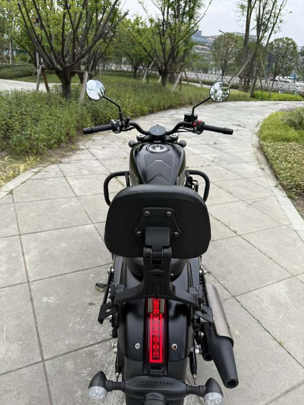 二手QJMOTOR闪300