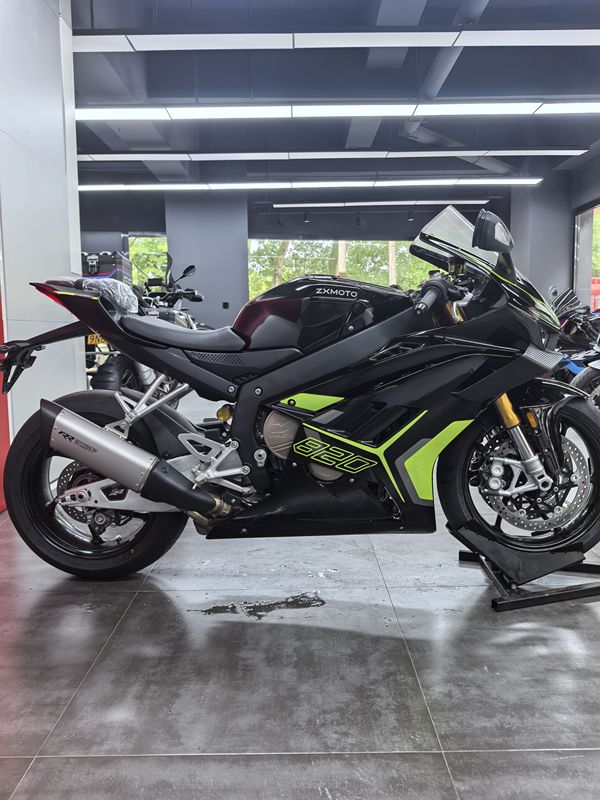二手张雪机车820RR