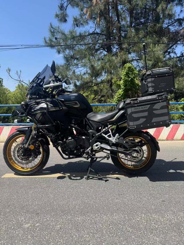 二手贝纳利TRK552