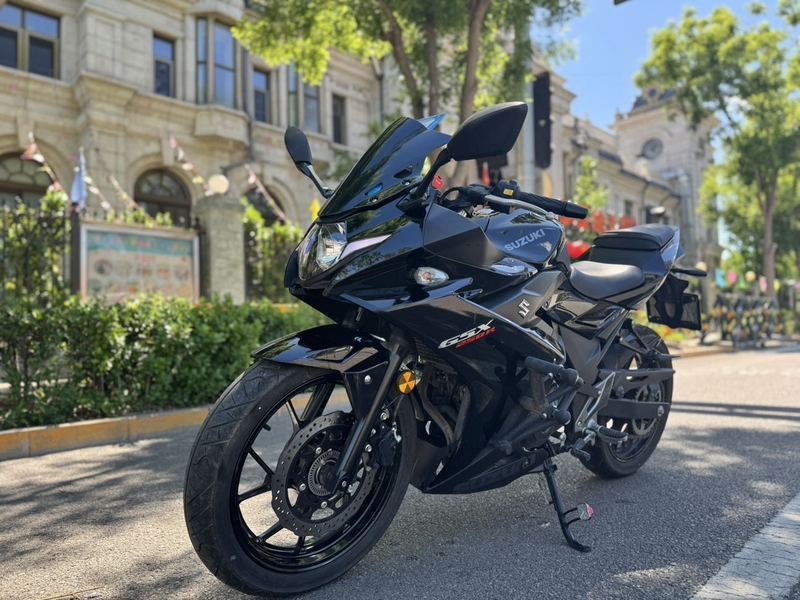 二手豪爵铃木GSX250R