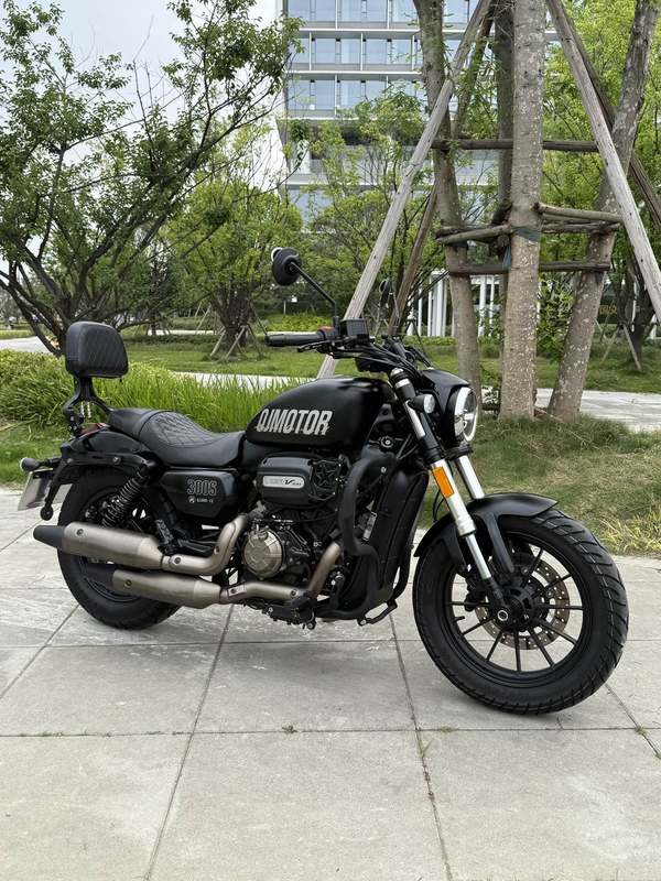 二手QJMOTOR闪300